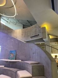 -LIIZ肖像(悦动新门西店)