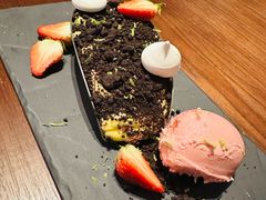 -恰餐厅及酒吧 CHAR Bar & Grill (北京丽都皇冠假日店)