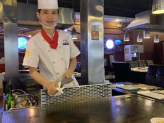 -利昂法式铁板主题餐厅(新奥购物中心店)