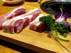 -唯成•韩国炭火烤肉 유성고기