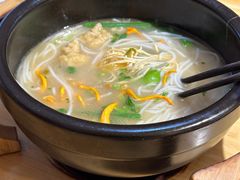 -勺子米线·云南传统小吃市集(四方街店)