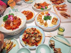 -嗨辣小聚·盘锦河蟹·海鲜烧烤龙虾(盘锦十年好店)
