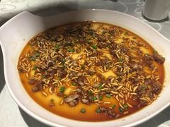 -湖庭壹品鸭王·传统北京烤鸭·别墅私房菜·庭院宵夜(江宁店)