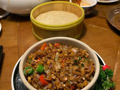 传统黑三剁配薄饼-雀舞云南菜(天津天河城购物中心店)