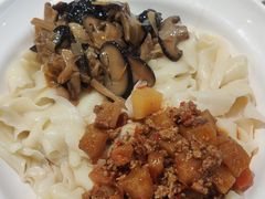 -华记五味熏酱面馆(五里河店)