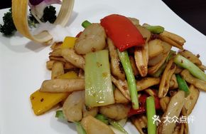 Chicken Leg Mushroom Stir-fried with Australian Scallop