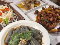 -隔壁老王·家常云南菜(花巷店)