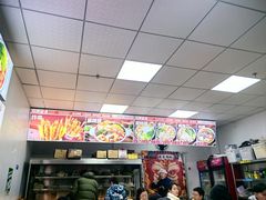 -二钢串叔麻辣烫(华龙大厦店)