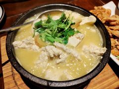 老母鸡汤的豆腐-Local泰莲庭(虹鳟鱼店)