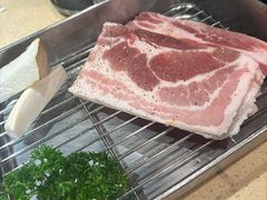 -蚂蚁洞·烤肉大营地(上海静安大悦城店)