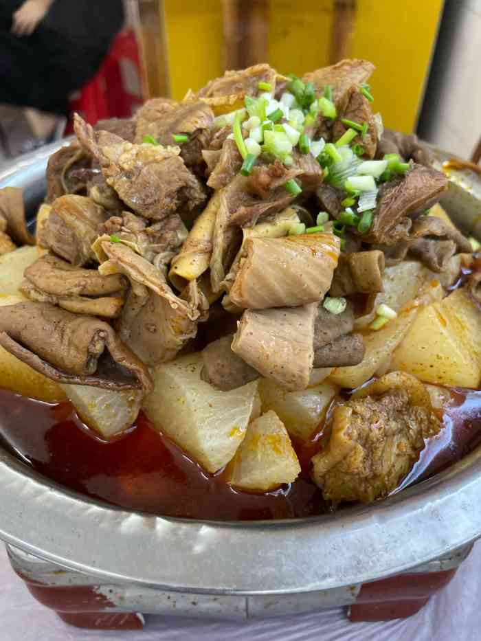 桂萍特色牛筋牛杂长堤街总店