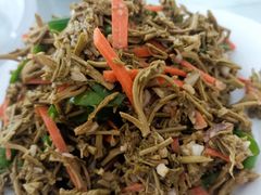 -何适山庄 ·可团建(水长城P2停车场店)