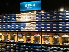 -SKECHERS(万国奥特莱斯店)