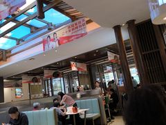 -阿瓦山寨·湘菜现炒·剁椒鱼头王(咸阳总店)