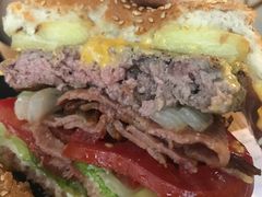 澳洲牛排汉堡-HELLO 27 意面·沙拉·帕尼尼