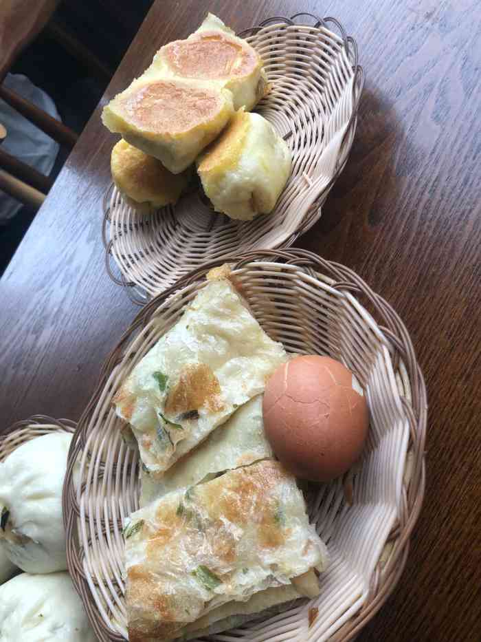 王忠圈胡辣汤(金山路)-"这几天真是遍尝王忠圈在漯河的门店啊.王忠.