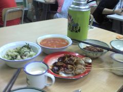 麦乳精、罗宋汤、咸肉菜饭、炸年糕、老爸鸡-做了不起的80后