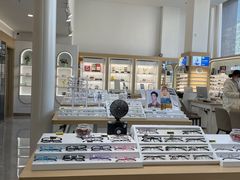 -大连何氏眼科医院