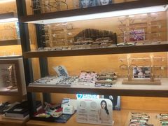 -LOGO眼镜·蔡司品牌折扣店(龙华清湖店)