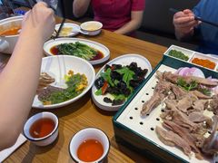 -俭寨大盘鸡·手抓肉·烧烤新疆菜(乌苏路店)
