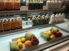 -奈雪的茶(湖滨银泰in77C区PRO店)