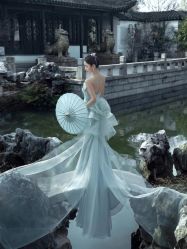 -樱花婚纱摄影