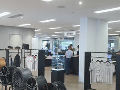 -深圳锦龙奥迪4S店(前海店)
