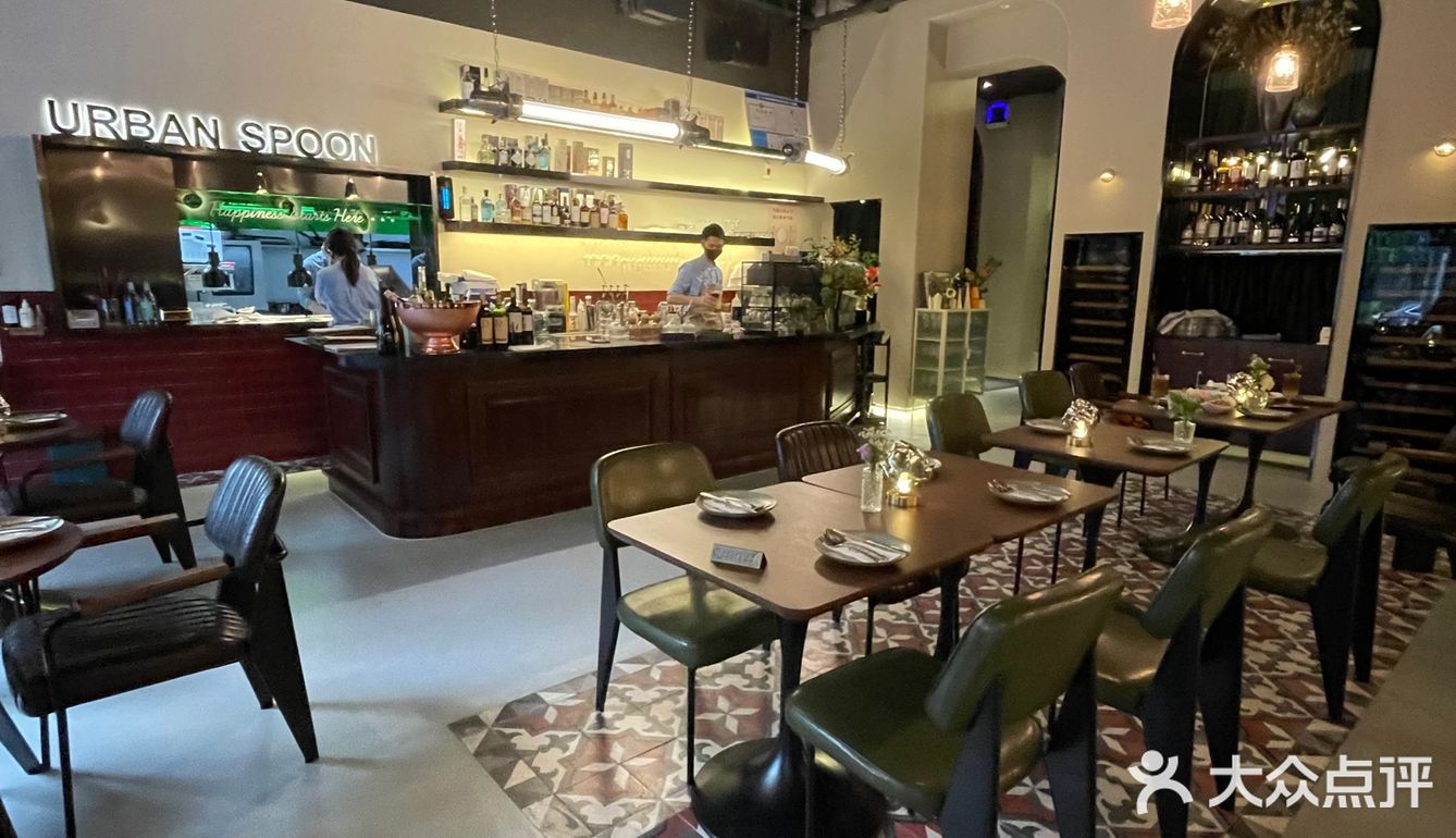 运河映巷里的宝藏brunch？老板娘说他们是酒吧！