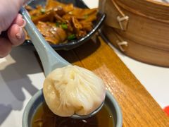 -馋三尺蟹粉小笼(人民广场店)