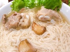 特级龙骨面线汤-松发肉骨茶SongFa(静安嘉里中心店)
