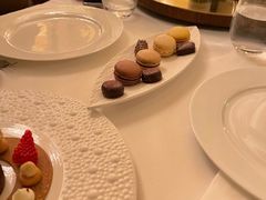 马卡龙巧克力拼盘-福楼法餐厅FLO