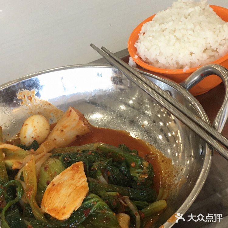 瞎吃合集[调皮]｜疯狂踩雷de12月份de外卖&小零嘴&饭们 