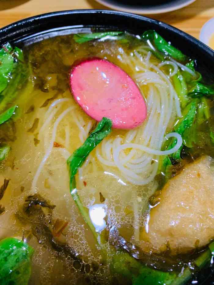 蒙自情过桥米线(民生路店)-"汤底一如既往扑鼻的鲜香,环境一如既往的