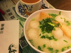 鱼蛋河粉-翠华餐厅(铜锣湾糖街店)