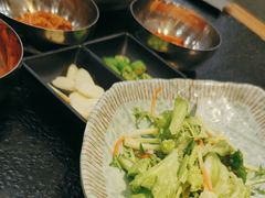 -臻牛烤肉