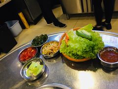 -釜山火炉·海鲜烤肉(紫藤路店)