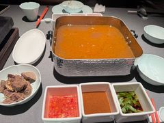 -左庭右院鲜牛肉火锅黑金店(陆家嘴中心店)
