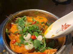 -大头虾越式风味餐厅(光明广场店)