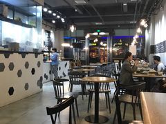 大堂-HELLO 27 意面·沙拉·帕尼尼