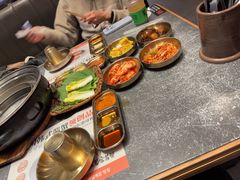 -草家酱蟹炭火烤肉店(珲春南路一店)