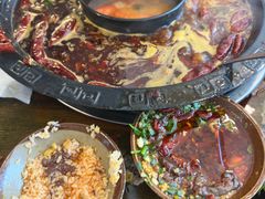 -黄潇洒老火锅(九眼桥宏济巷店)