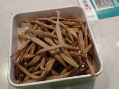 -蛙两只美蛙鱼头火锅(恒茂店)