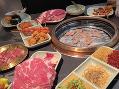 -梨花甄选自助烤肉(小寨原力场店)