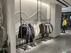 -ARC'TERYX始祖鸟(北京王府中环店)