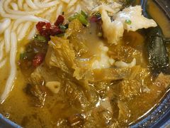 -周鱼小馆石锅酸菜鱼(活力汇店)