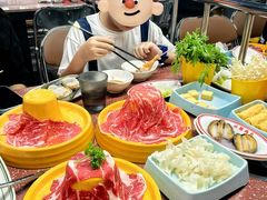 -四囍码头海鲜烧烤自助火锅(外滩南京东路悦荟广场店)