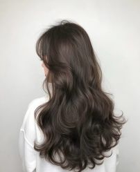 -苑苑发型设计