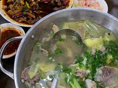 -杨三娘跷脚牛肉(羊子山西路店)