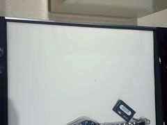 -亨吉利世界名表中心(华润万象城店)