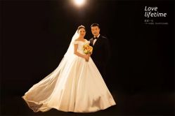 -蒙娜丽莎婚纱摄影(南门店)